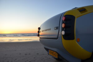 Mink-S camper ved havet