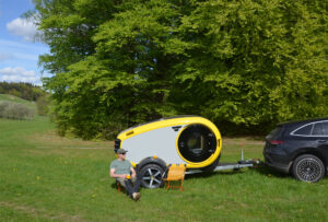 Mink-s camper afslapning i Nemo Moonlite