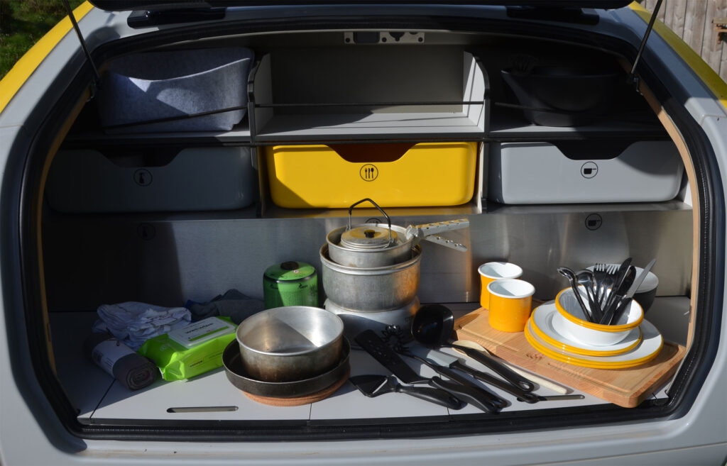 Outdoorcamper med er godt udstyret køkken